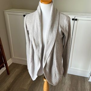 Women’s Barefoot Dreams circle cardigan